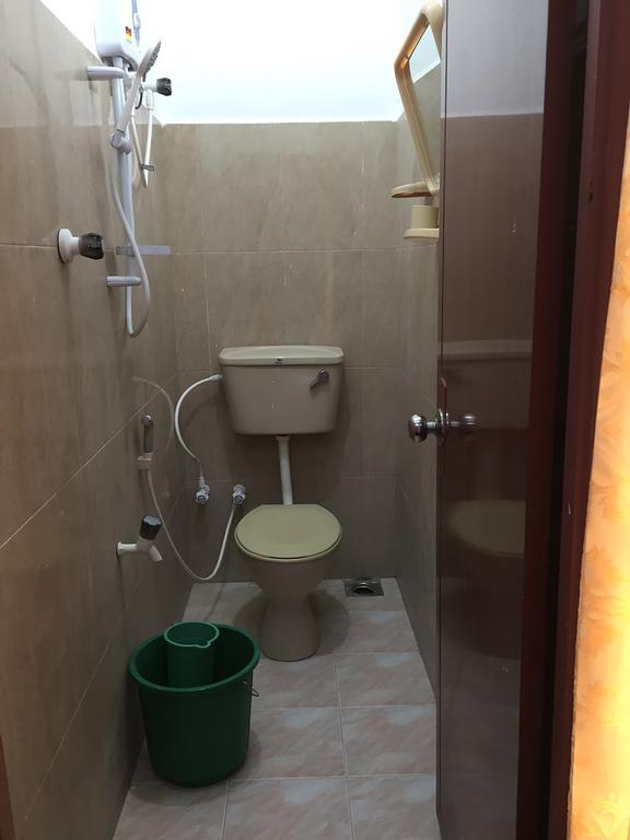 Yaarl Holiday Inn Джафна Екстер'єр фото