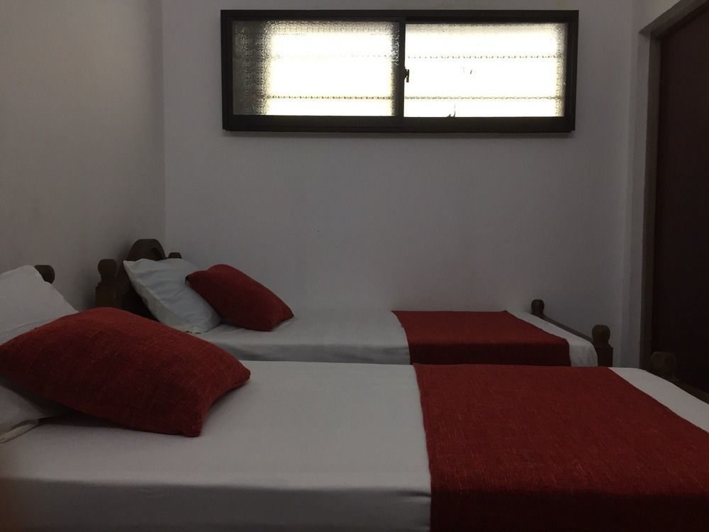 Yaarl Holiday Inn Джафна Екстер'єр фото