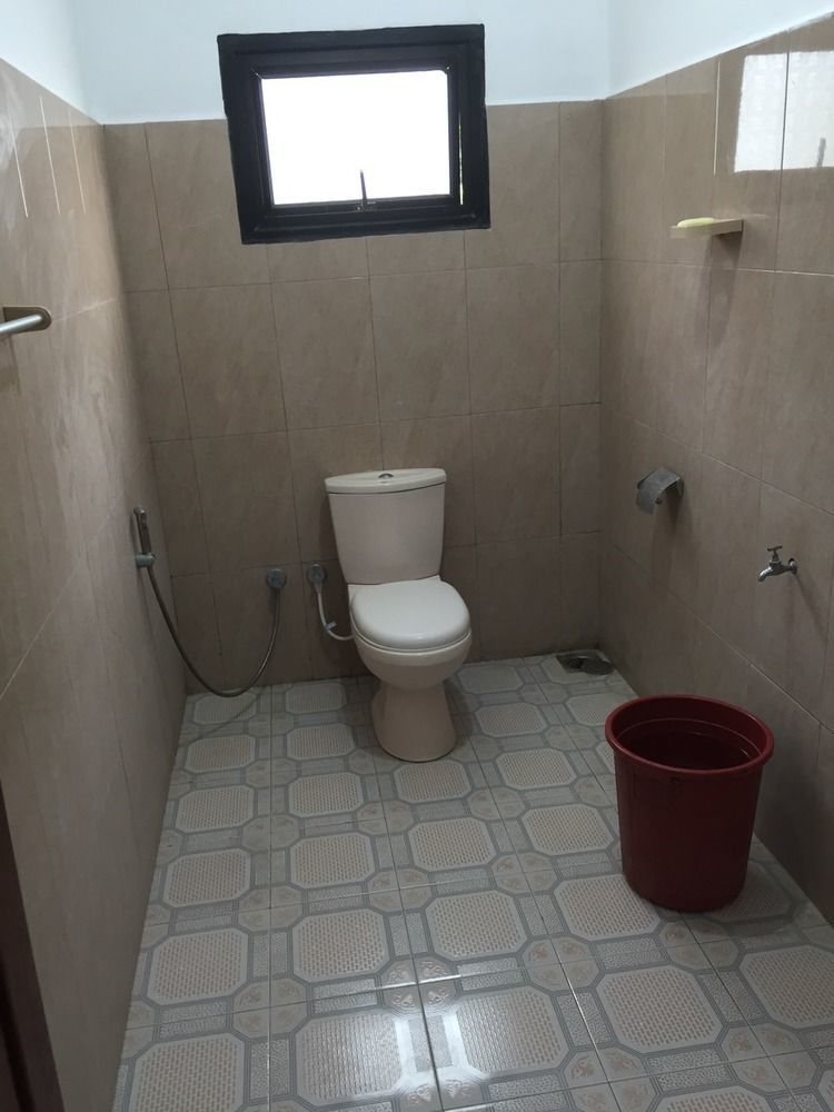 Yaarl Holiday Inn Джафна Екстер'єр фото